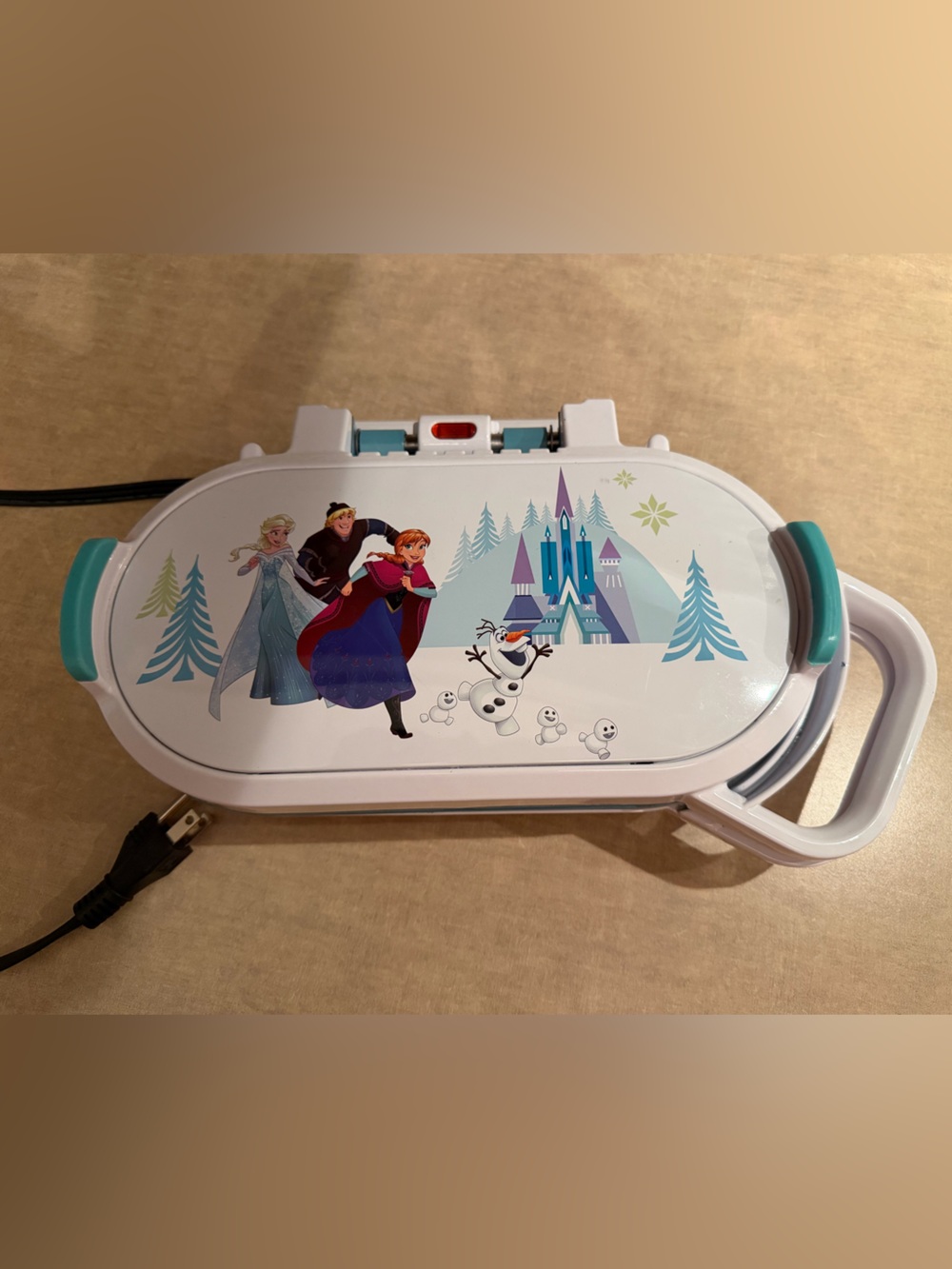 Disney Frozen Olaf & Snowflake Waffle Maker - Makes 2 Waffles